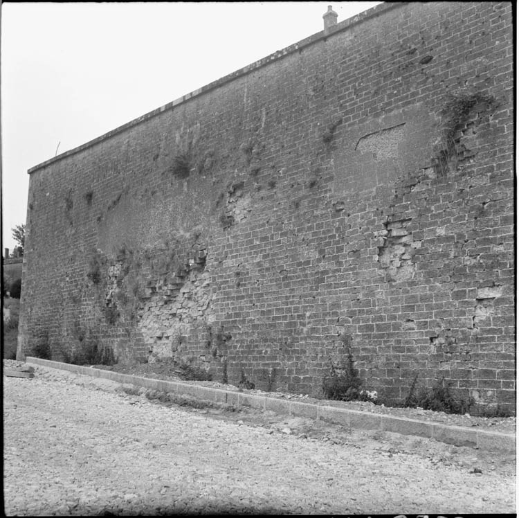 Mur ; dégradation du parement