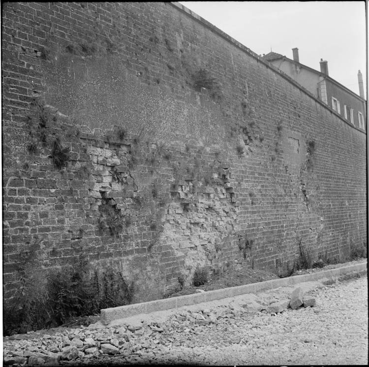 Mur ; dégradation du parement