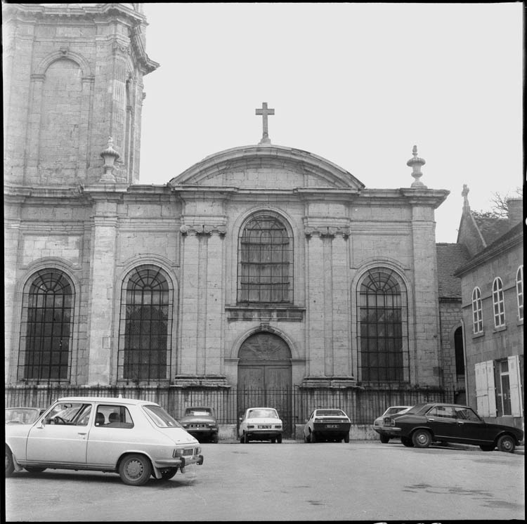 Vue partielle de la façade ouest