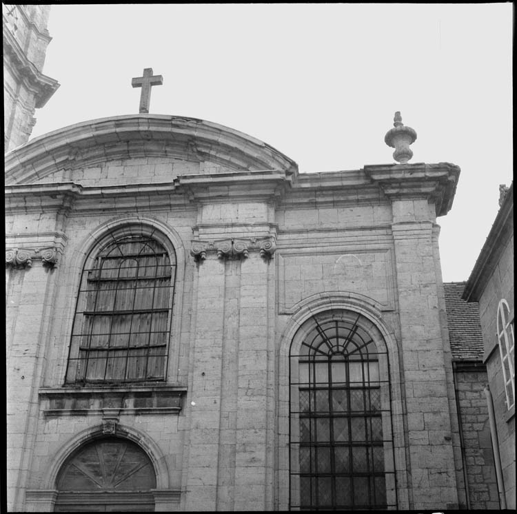 Vue partielle de la façade ouest