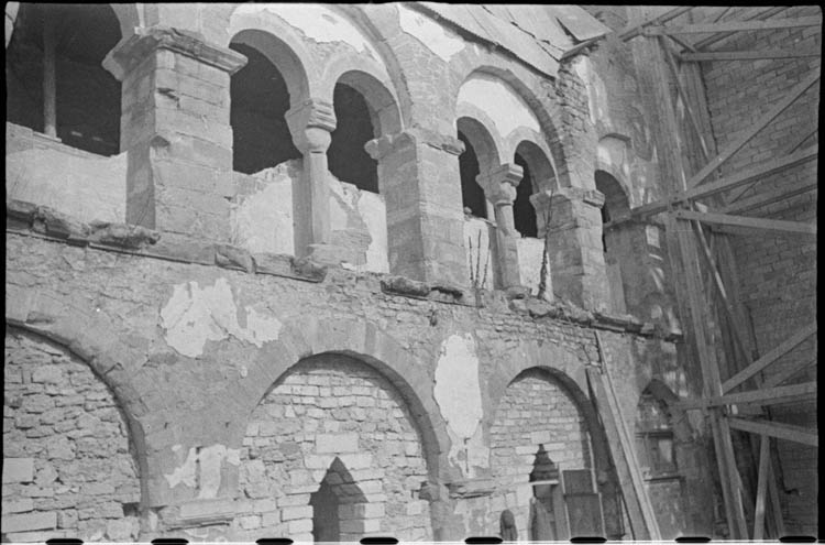 Mur de façade latérale en travaux