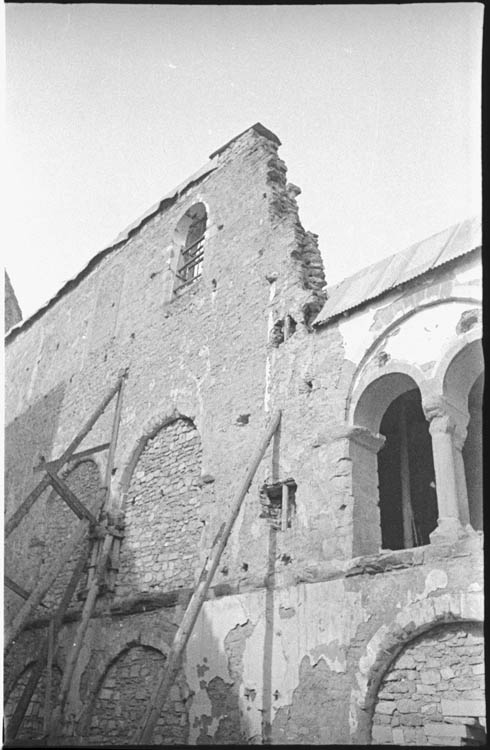 Mur de la façade latérale étayé