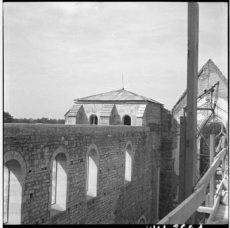 Mur de façade latérale reconstruit