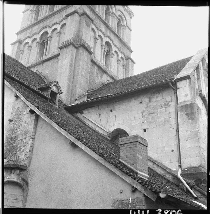 Clocher et transept