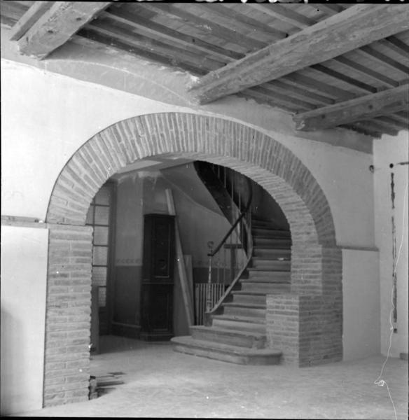 Intérieur, arc