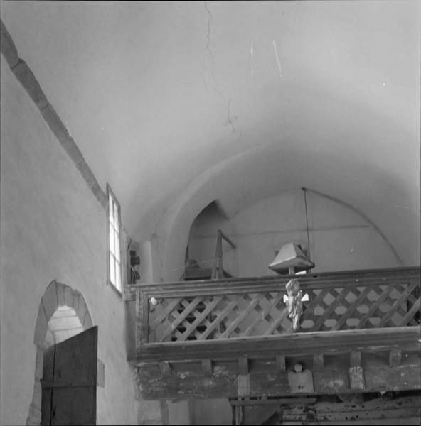 Intérieur, tribune