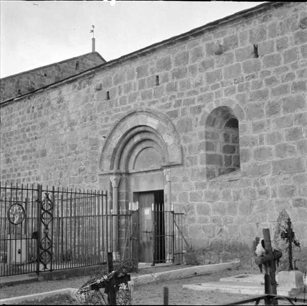 Porte, accès au cimetière