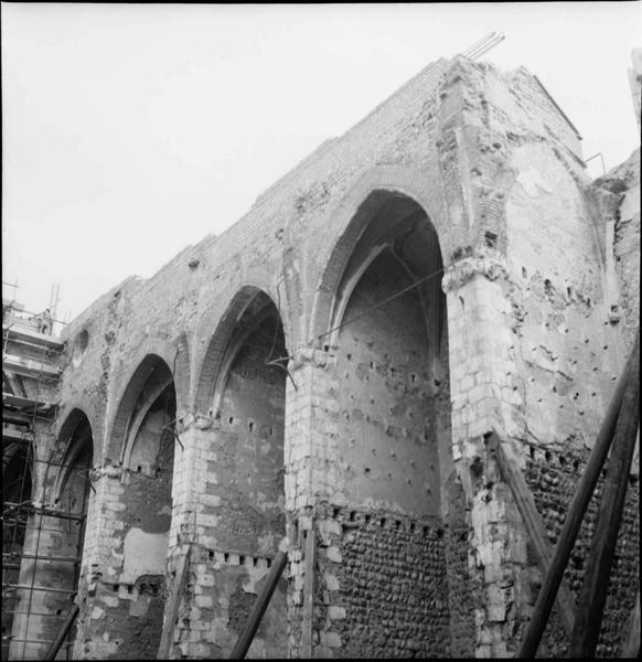 Chapelles : chantier de reconstruction