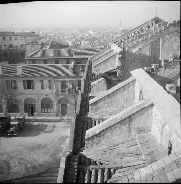 Le toit de l'église