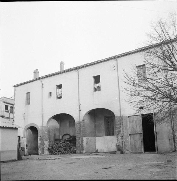 Façade sur cour