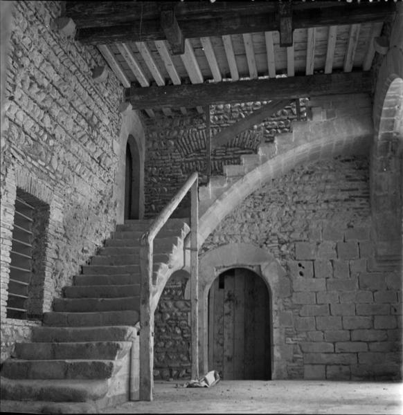 Intérieur, escalier