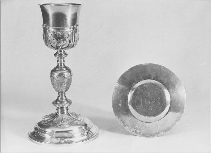 calice, patène - © Ministère de la Culture (France), Médiathèque du patrimoine et de la photographie (objets mobiliers), tous droits réservés
