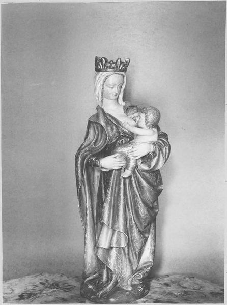 statue : Vierge à l'Enfant - © Ministère de la Culture (France), Médiathèque du patrimoine et de la photographie (objets mobiliers), tous droits réservés