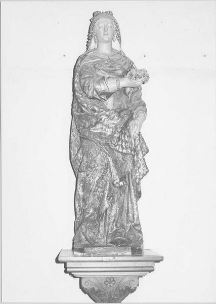 Statue : sainte Elisabeth de Hongrie