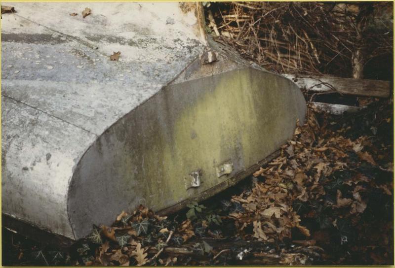 bateau de plaisance (bateau de régate de rivière, dériveur) dit Le Vezon (détail)