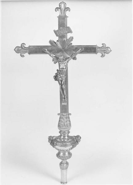 croix de procession - © Ministère de la Culture (France), Médiathèque du patrimoine et de la photographie (objets mobiliers), tous droits réservés
