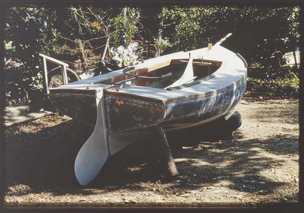 bateau de plaisance (bateau de régate de rivière, dériveur) dit Le Vezon