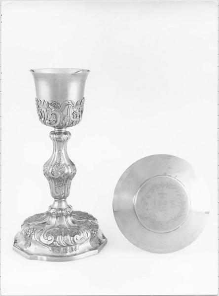 calice, patène - © Ministère de la Culture (France), Médiathèque du patrimoine et de la photographie (objets mobiliers), tous droits réservés