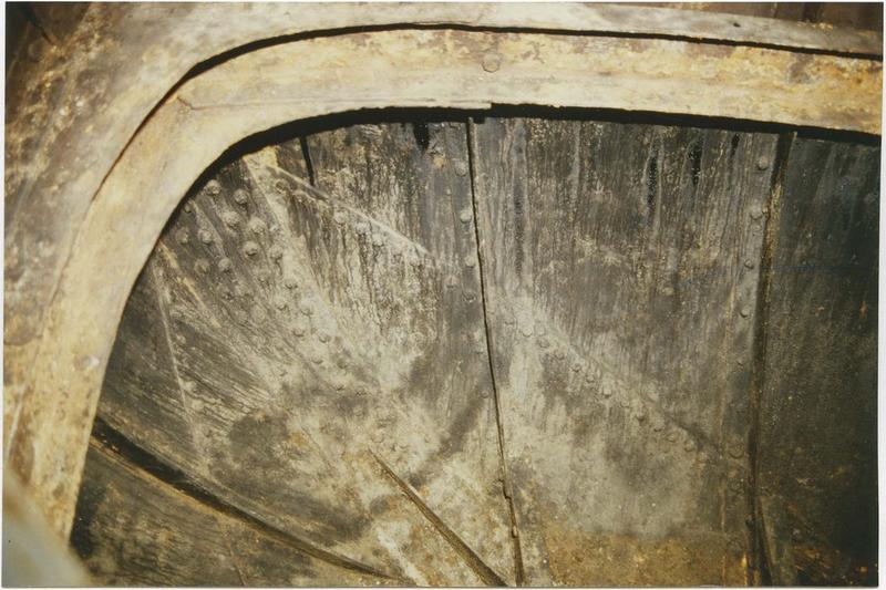 bateau de charge (chaland automoteur ponté), dit Cap-Vert, ex ville d'Ingrandes