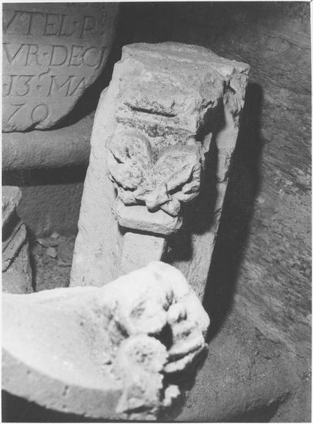 chapiteau - © Ministère de la Culture (France), Médiathèque du patrimoine et de la photographie (objets mobiliers), tous droits réservés