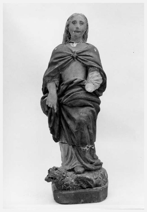 statue : Sainte Marguerite