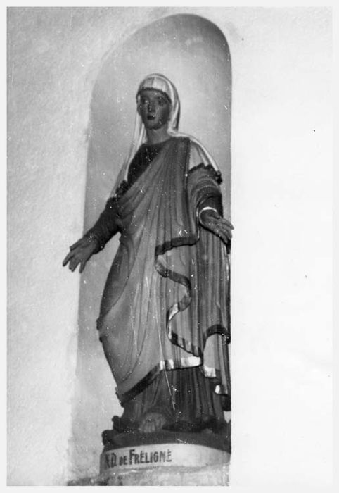 statue : Notre-Dame de Fréligné