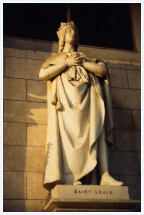 statue : Saint Louis