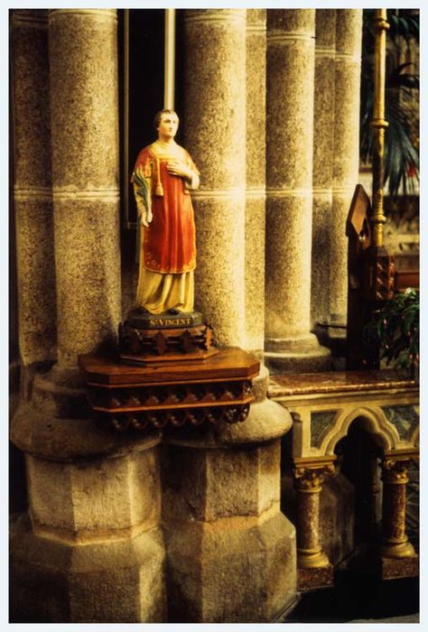 statue (statuette) : Saint Vincent 