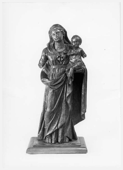 statue (statuette) : Vierge à l'Enfant (n°1)