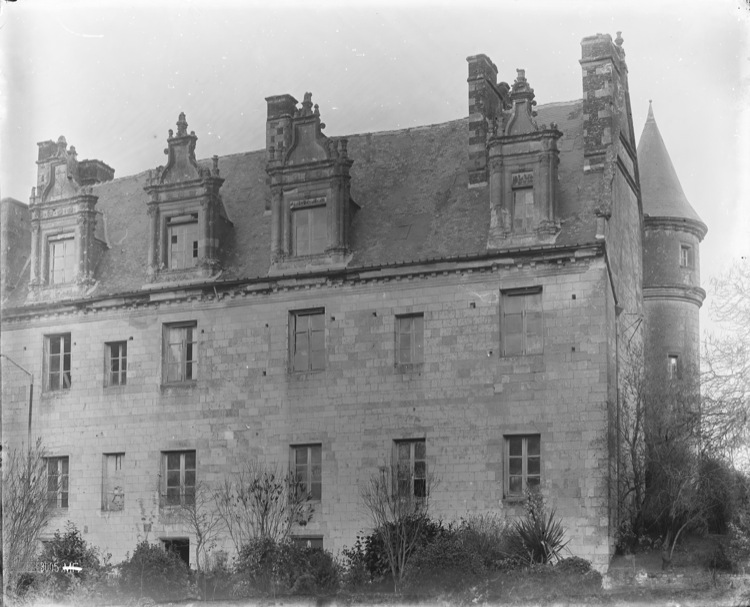 Aile Louis XII : façade ouest, perpendiculaire à l'aile Charles VIII