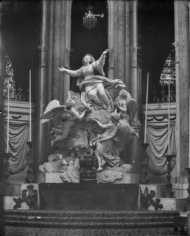 Intérieur, chœur, groupe sculpté du maître-autel : Assomption