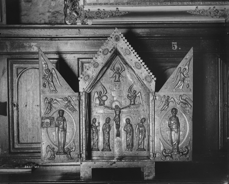 Tabernacle triptyque dit Châsse de saint Aignan : volets ouverts