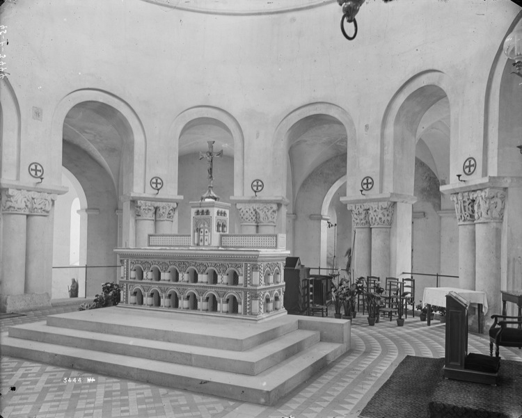 Chapelle : vue d'ensemble du chœur