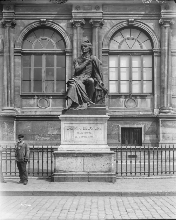 Vue d'ensemble de la statue devant le musée des Beaux-Arts, - © Ministère de la Culture (France), Médiathèque du patrimoine et de la photographie, diffusion GrandPalaisRmn Photo