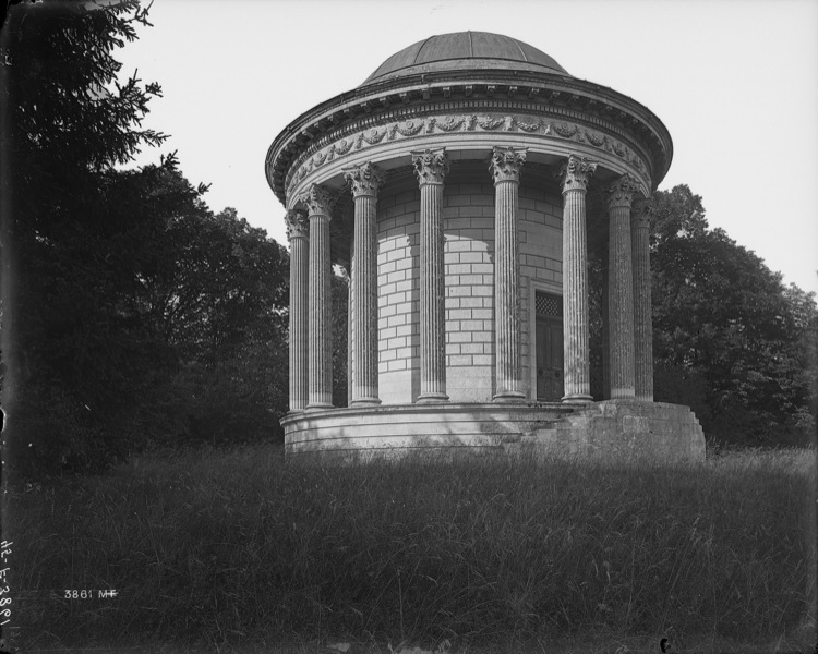 Temple de l'Amour, dit aussi temple de la Piété Filiale et temple de la Sibylle