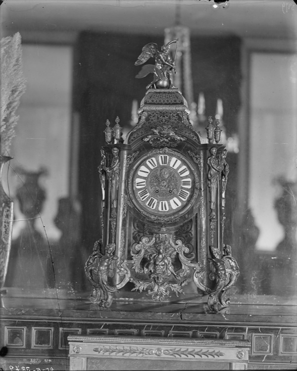 Pendule Louis XV