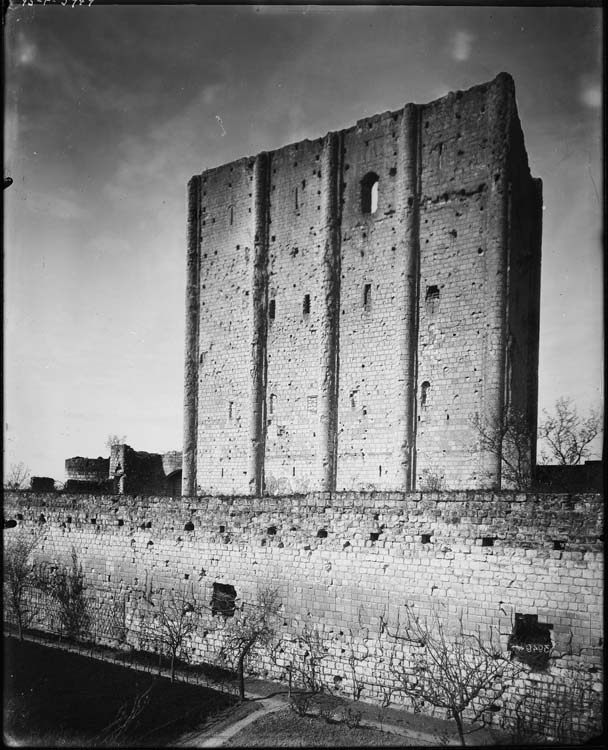 Donjon : façade sud