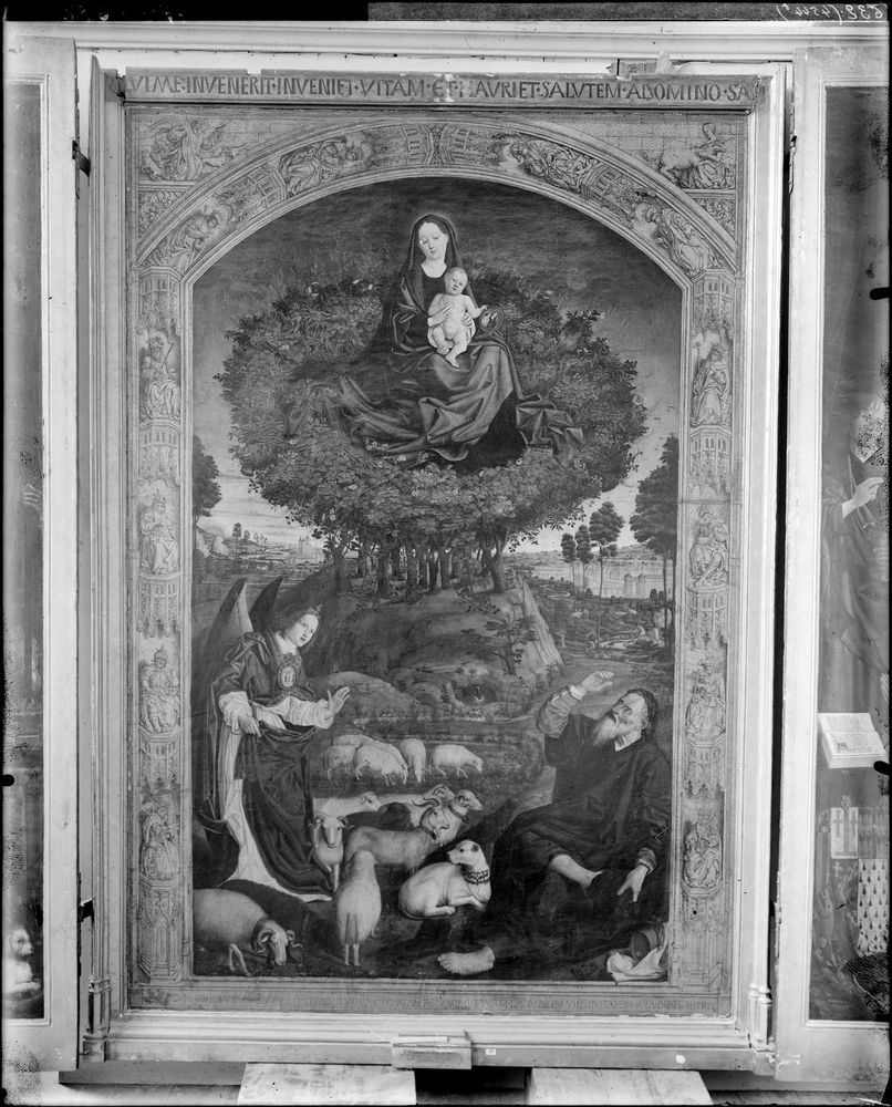 Retable du Buisson ardent (triptyque), panneau central : Vierge au buisson ardent