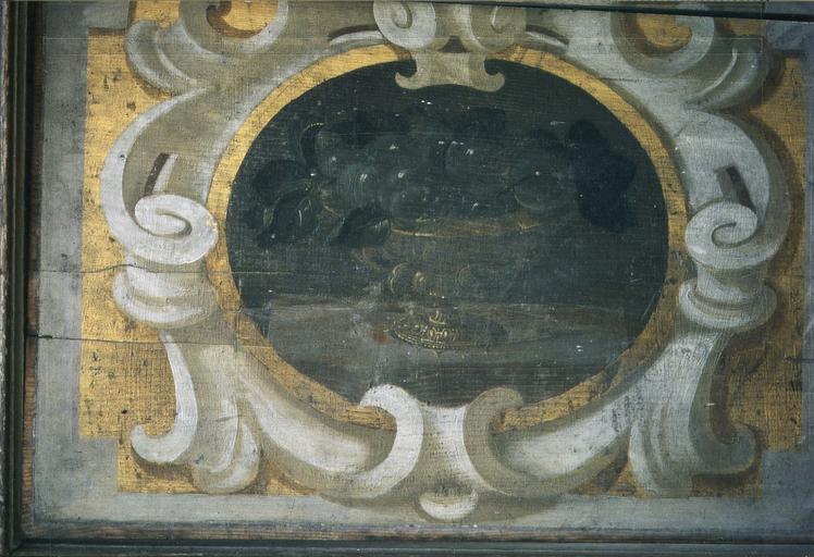 lambris de revêtement, bois peint, détail d'un médaillon avec coupe de fruits