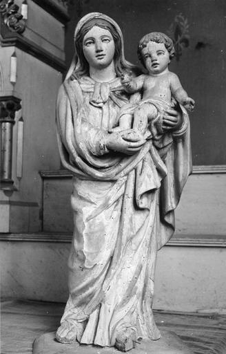 statue : Vierge à l'Enfant, bois polychrome, 18e siècle - © Ministère de la Culture (France), Médiathèque du patrimoine et de la photographie (objets moibliers), tous droits réservés