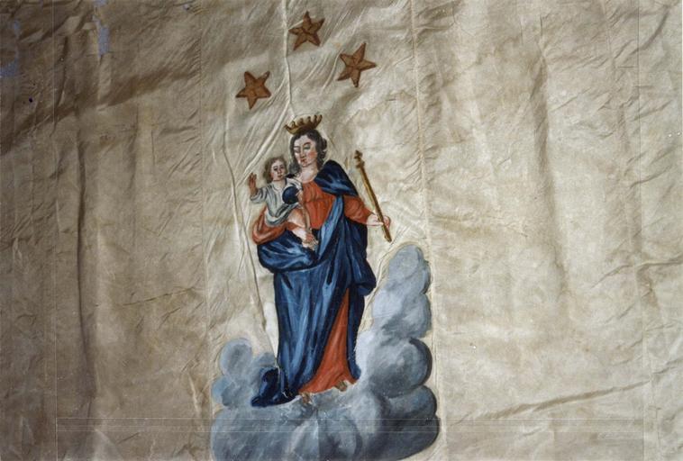 bannière de procession de la confrérie des mariniers de Gien, taffetas et sergé de soie peints, 18e siècle, détail de la partie haute avec un motif de Vierge à L'Enfant surmontée de trois étoiles
