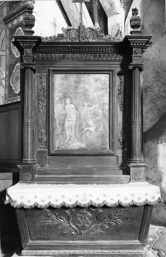 autel et retable avec scène de la vie de saint Sébastien, bois sculpté et huile sur toile, 18e siècle