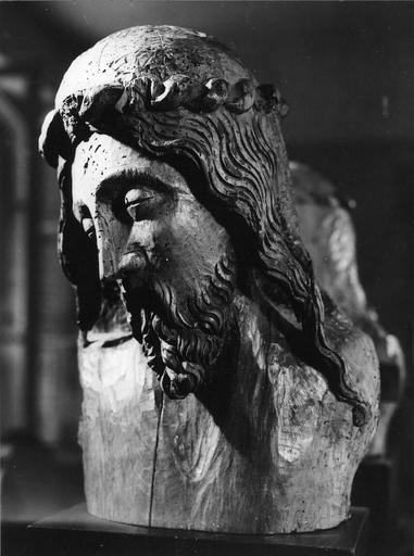 tête de Christ, bois, fin 15e siècle - © Ministère de la Culture (France), Médiathèque du patrimoine et de la photographie (objets moibliers), tous droits réservés