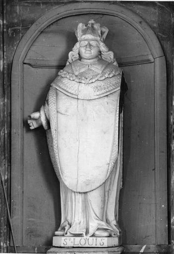 Statue : saint Louis sous les traits de Louis XVI, bois, fin du 18e siècle