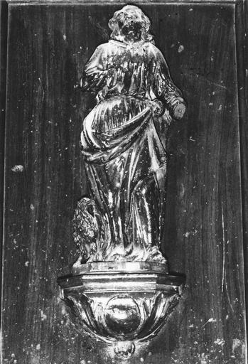 statuette de chaire à précher, représentant saint Jean, bois, 17e siècle, oeuvre volée