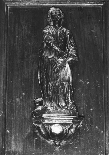 statuette de chaire à précher, représentant saint Mathieu, bois, 17e siècle, oeuvre volée