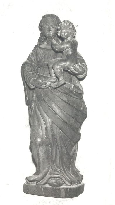 Statue : Vierge à l'Enfant