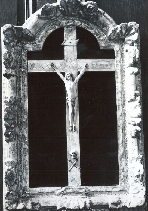 croix (crucifix)