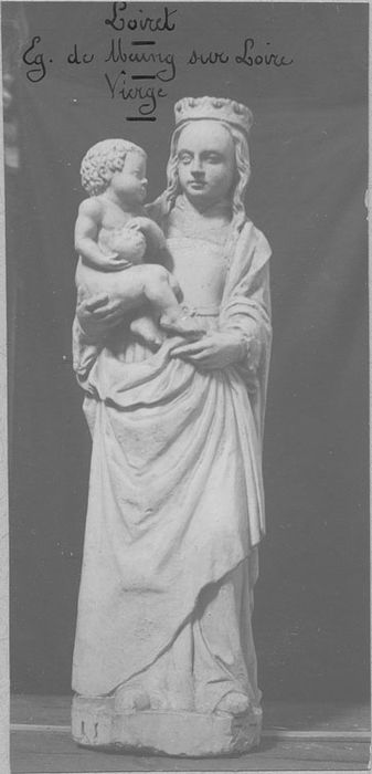 statue : Vierge à l'Enfant