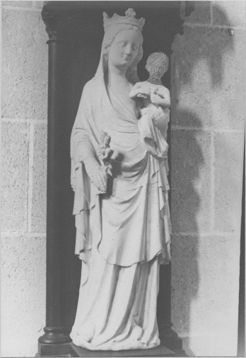 statue : Vierge à l'Enfant - © Ministère de la Culture (France), Médiathèque du patrimoine et de la photographie, diffusion RMN-GP